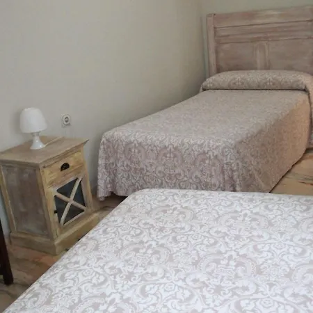 Gran Piso Familiar Cerca De La Estacion Capacidad 10 Personas Apartmán *