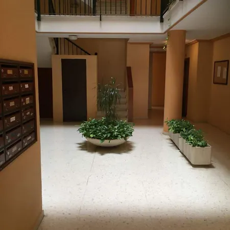 Gran Piso Familiar Cerca De La Estacion Capacidad 10 Personas Apartmán